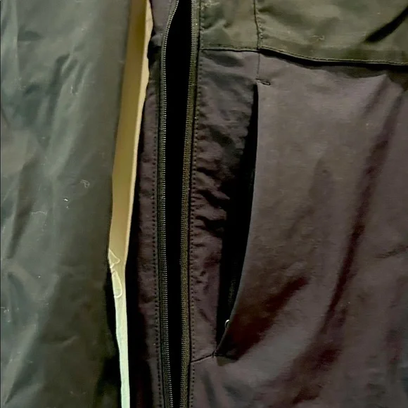 Fjallraven Black Anorak CG - Picture 8 of 10